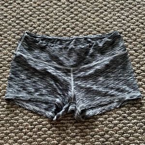 M Fleo Shorts